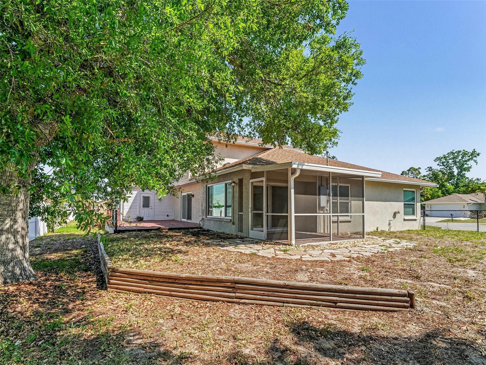 SPANISH WELLS - Residential