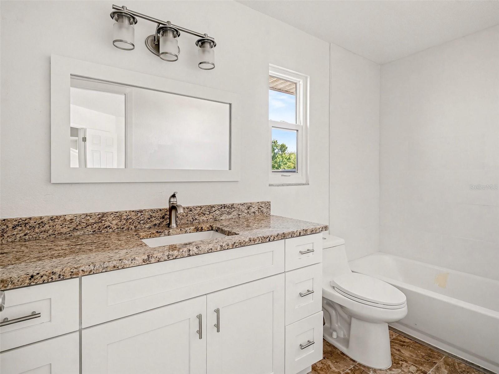 SPANISH WELLS - Residential