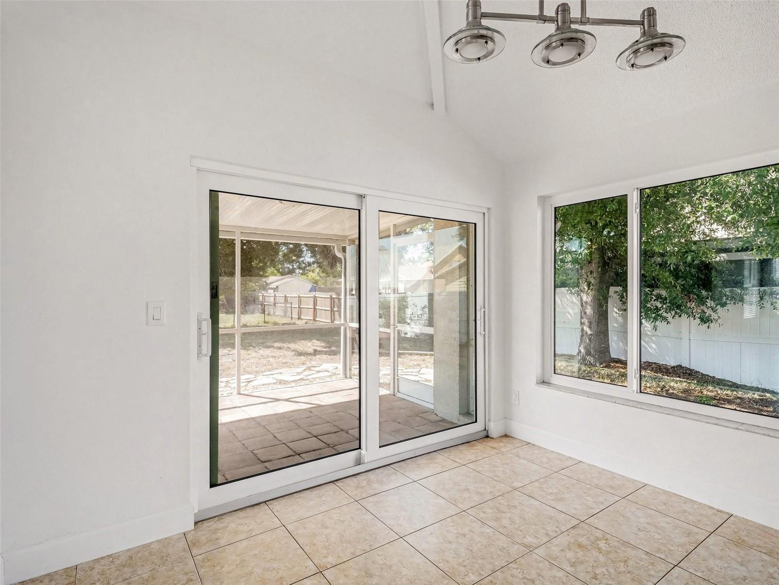 SPANISH WELLS - Residential