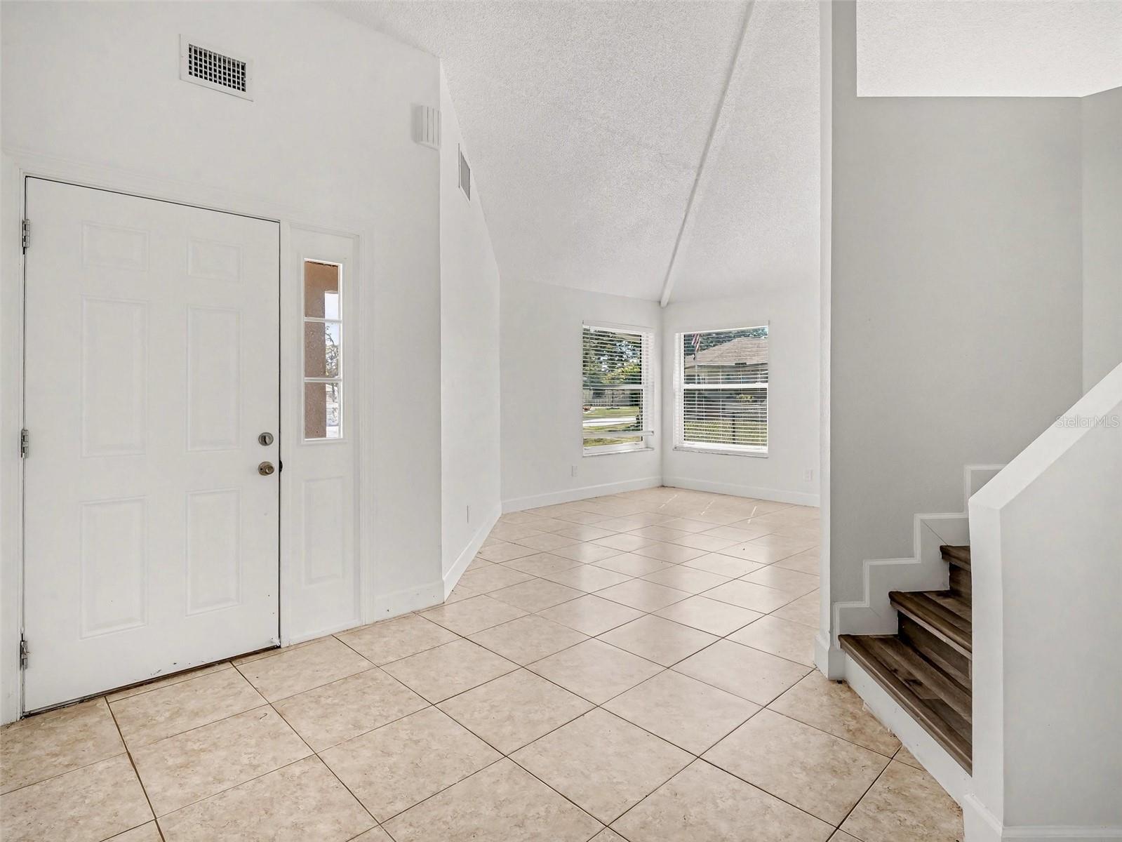 SPANISH WELLS - Residential