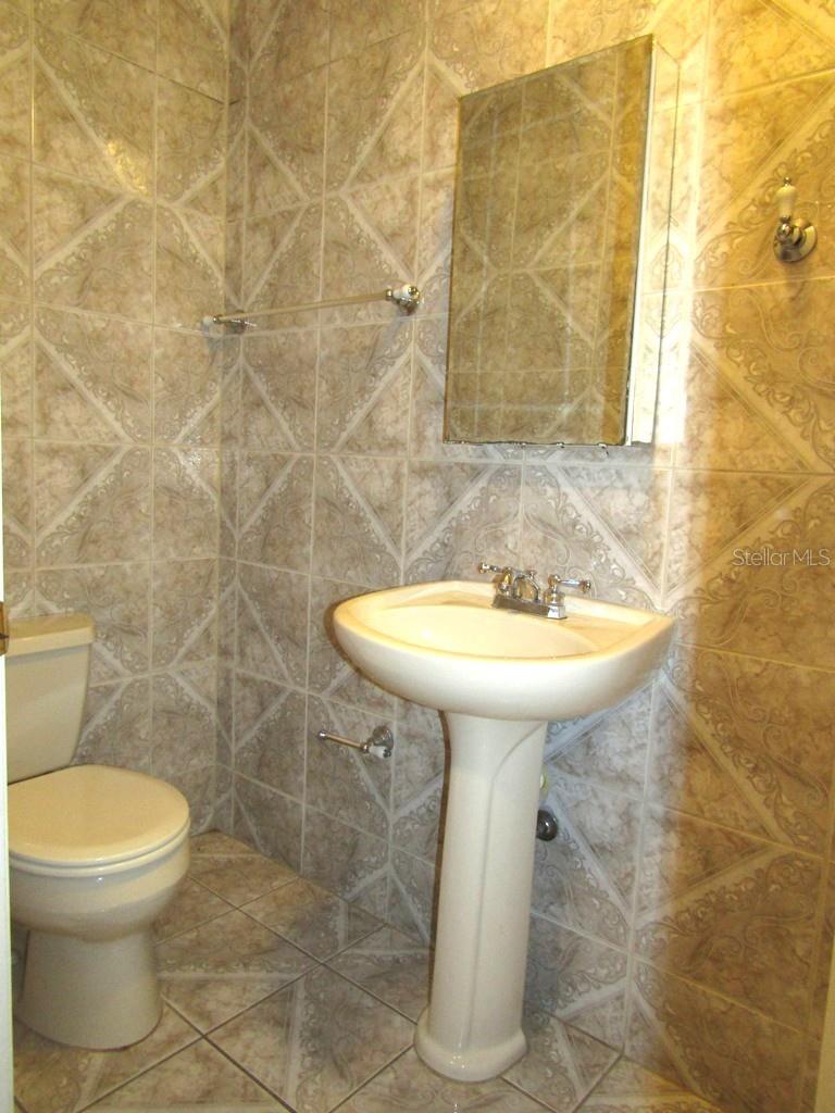 RIDGE MANOR - Residential Income