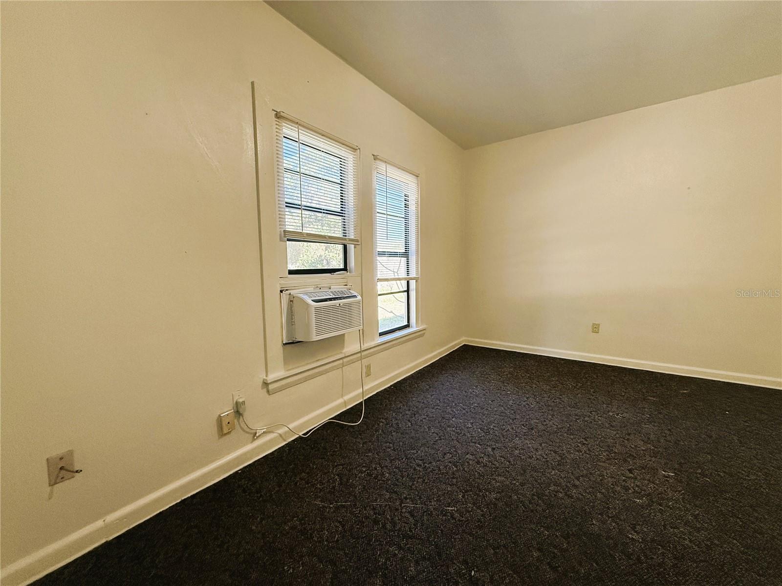 RIDGE MANOR - Residential Income