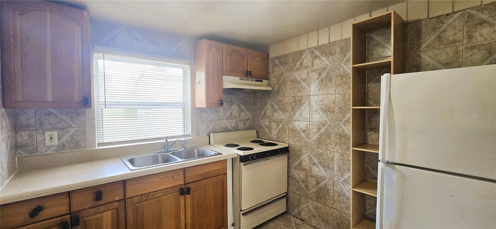 RIDGE MANOR - Residential Income