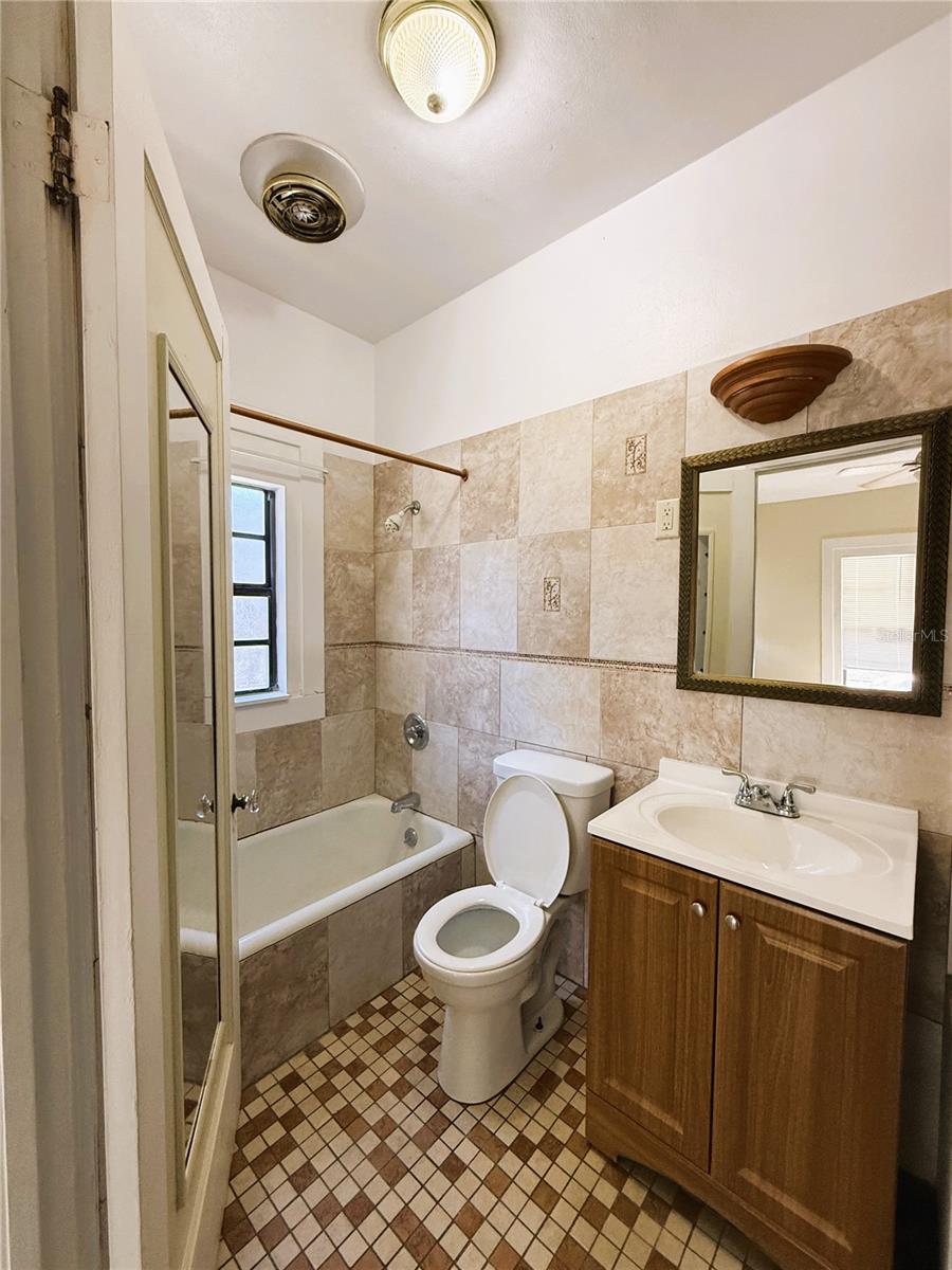 RIDGE MANOR - Residential Income