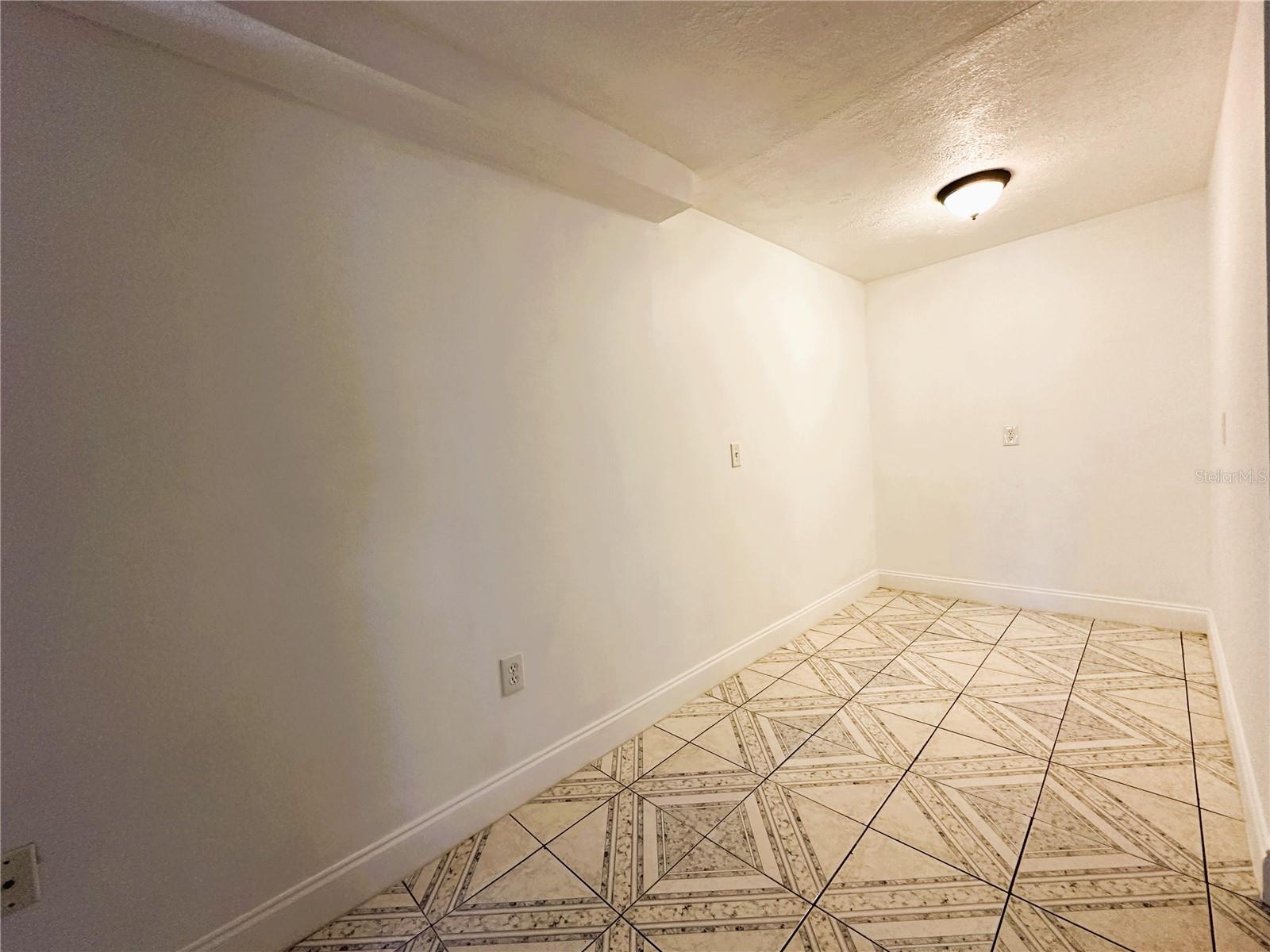 RIDGE MANOR - Residential Income