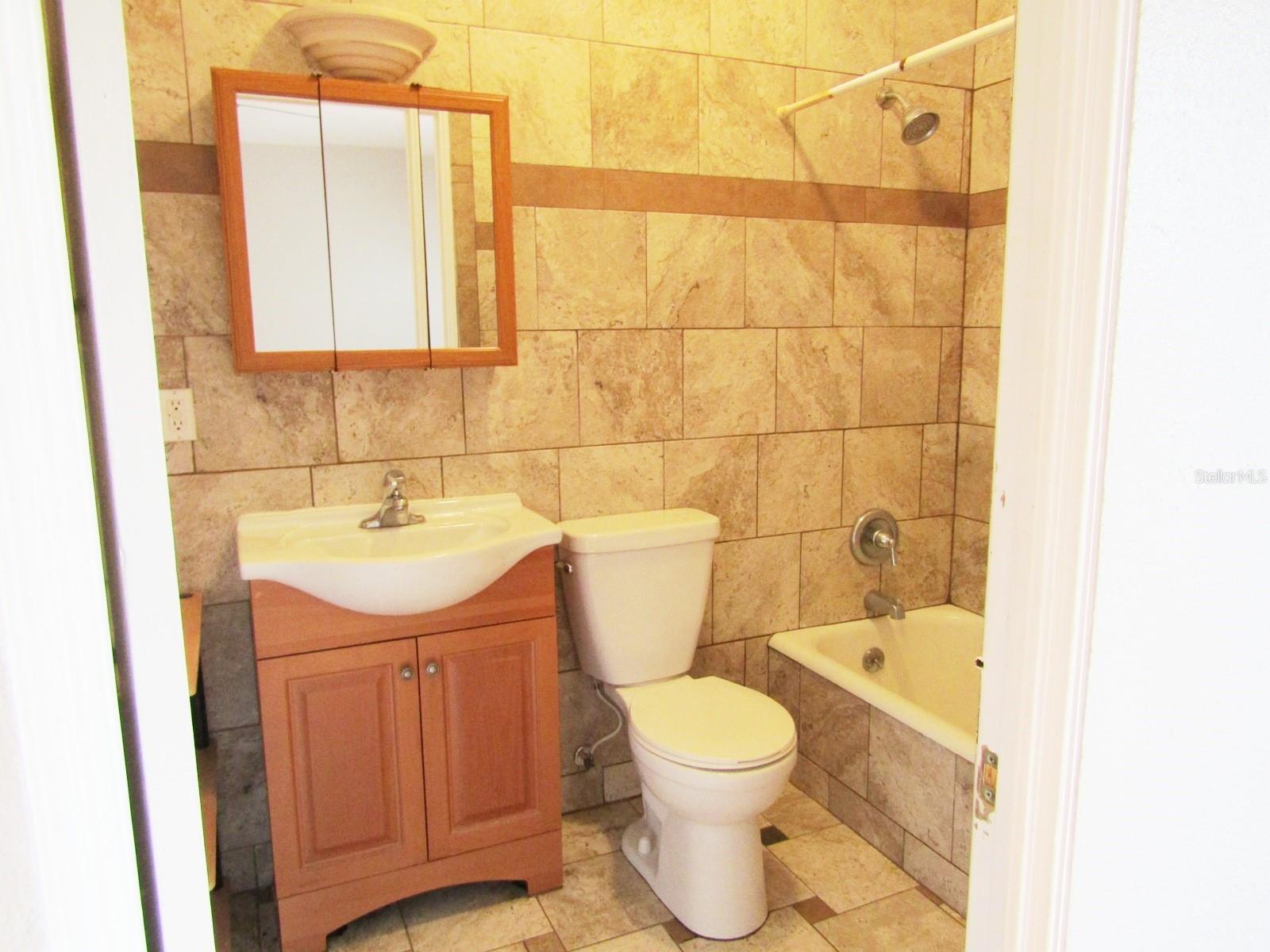 RIDGE MANOR - Residential Income