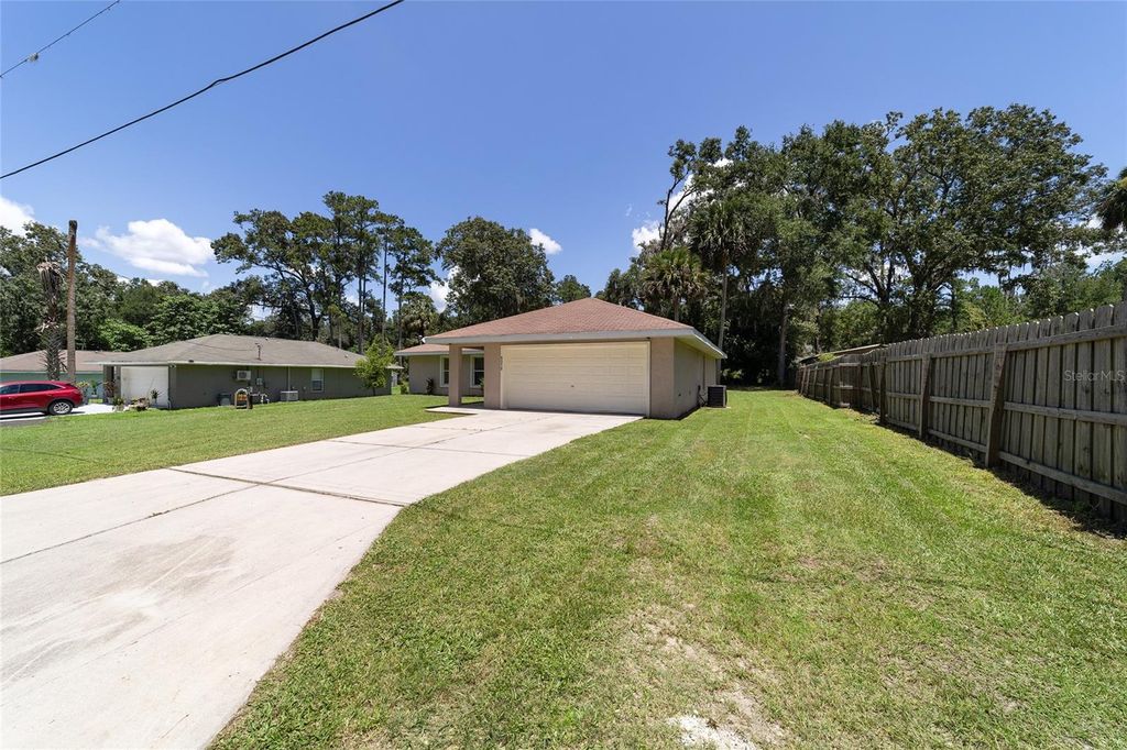 Photo of 5315 SE 26th Avenue, Ocala, FL 34480 (MLS # OM705860)