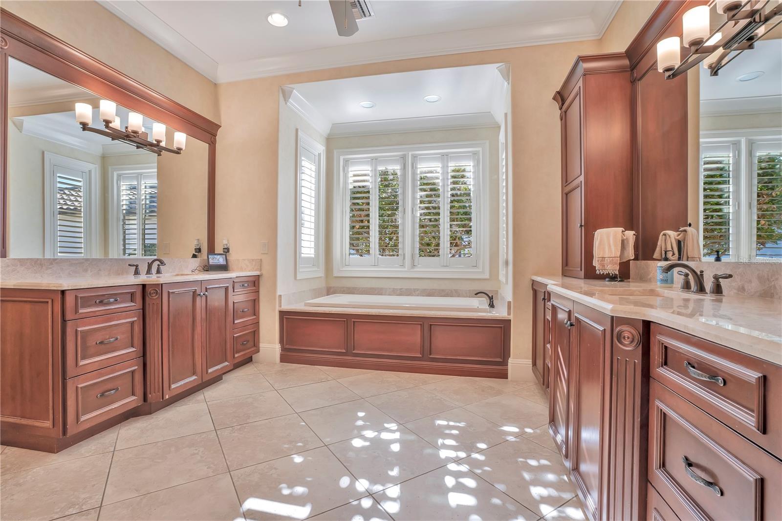 MOSS PARK RESERVE 01 REP - Residential