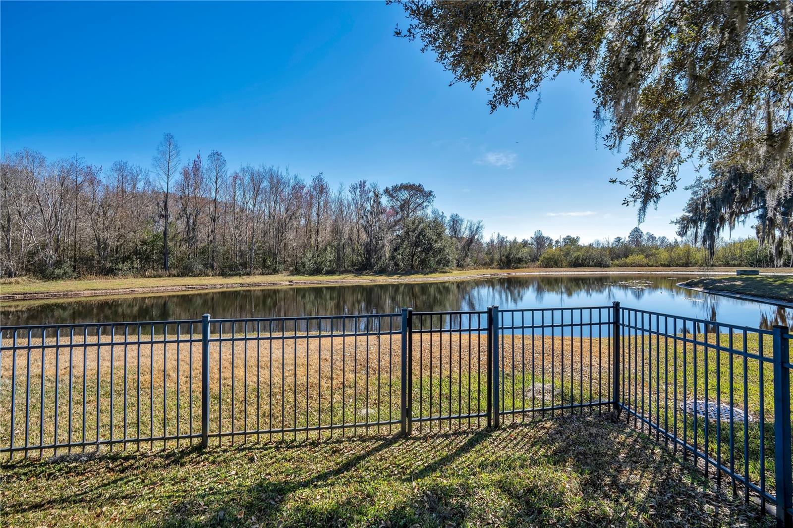 MOSS PARK RESERVE 01 REP - Residential