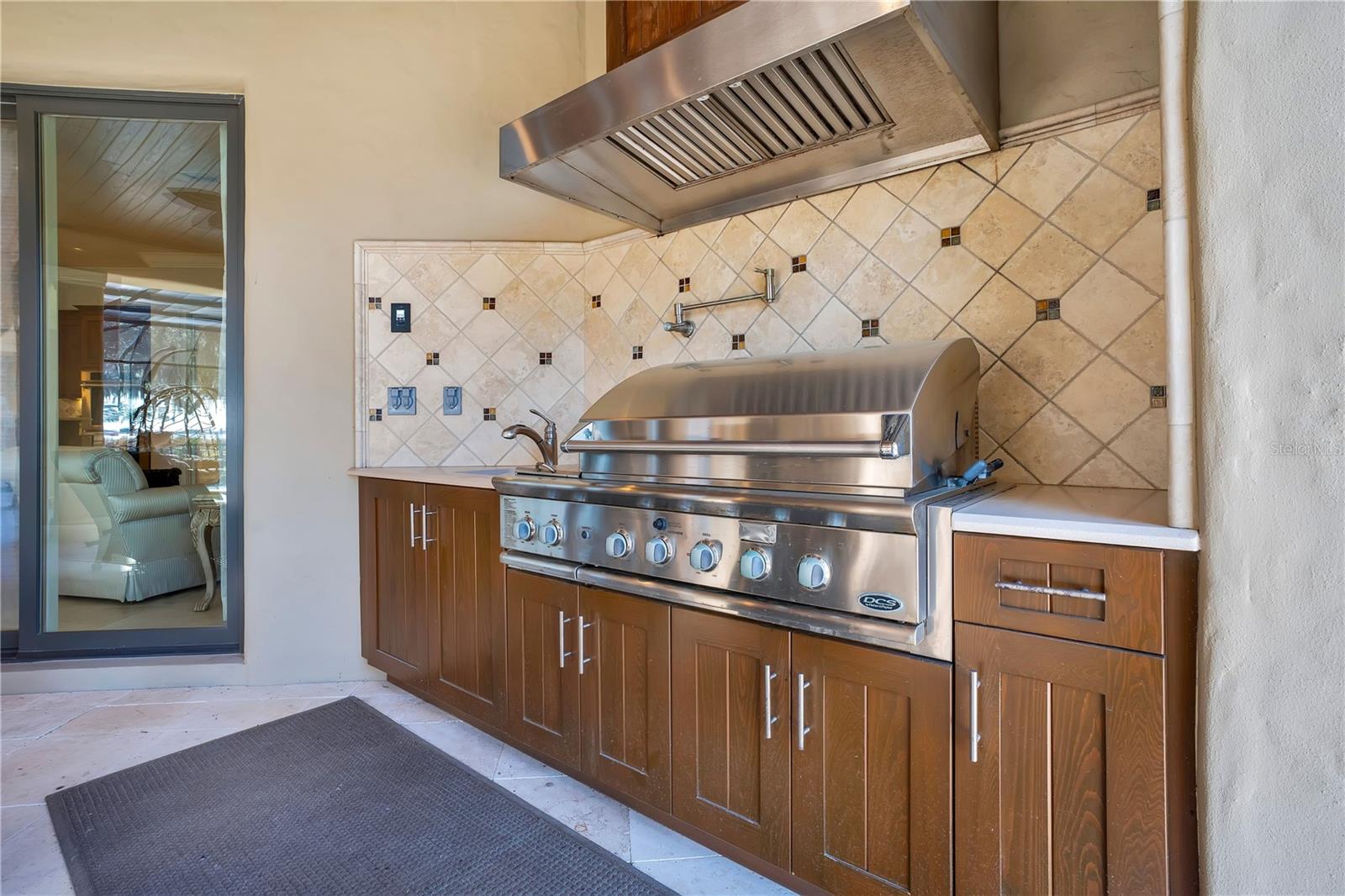 MOSS PARK RESERVE 01 REP - Residential