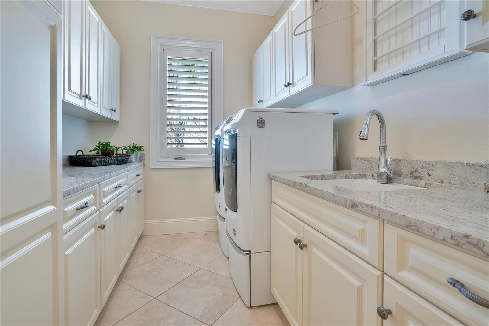 MOSS PARK RESERVE 01 REP - Residential