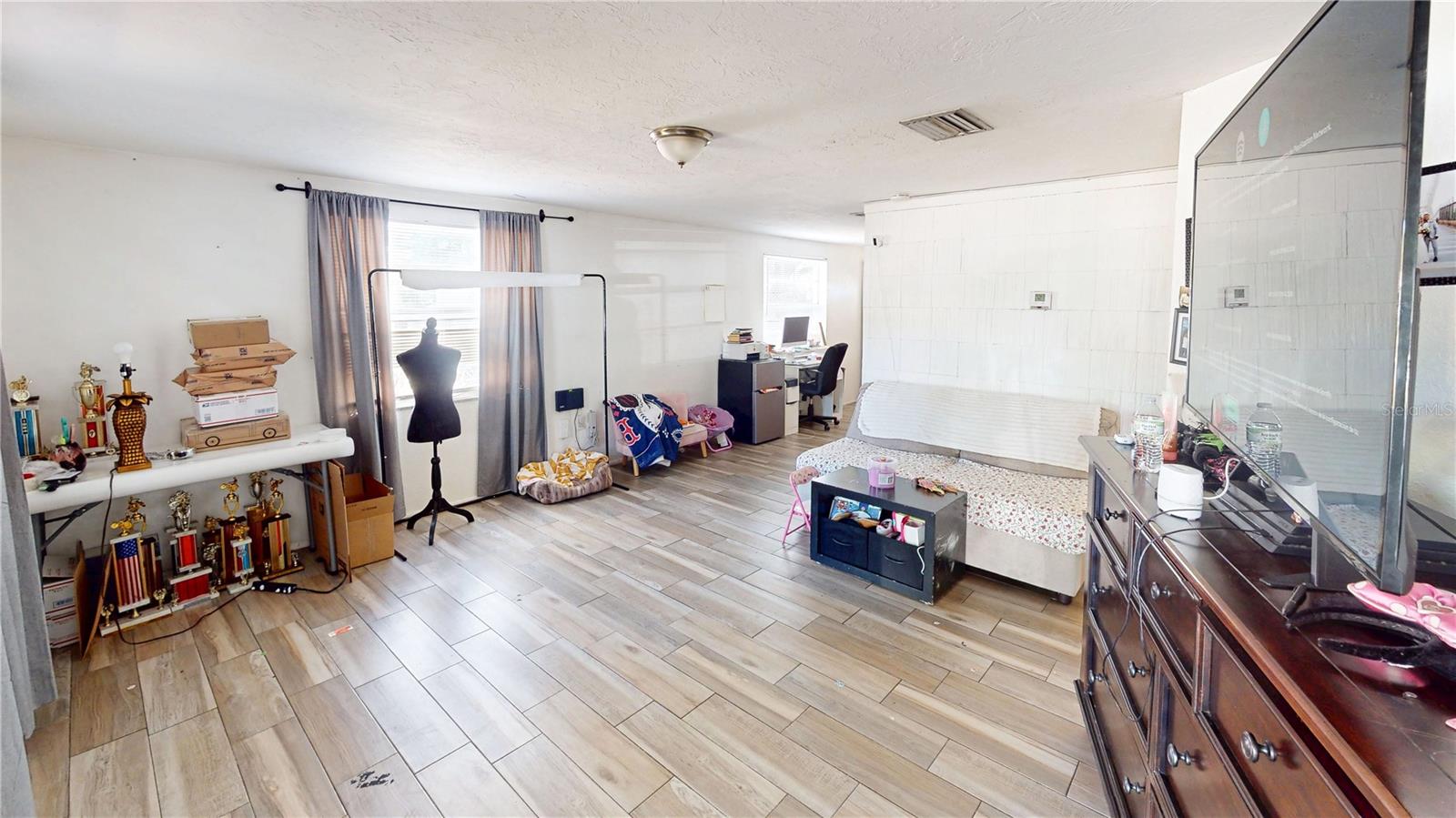 312 60TH AVENUE DRIVE W