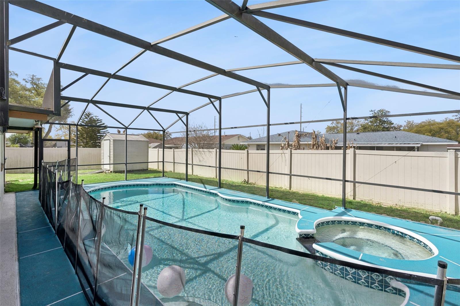 PRIMA VISTA - Residential