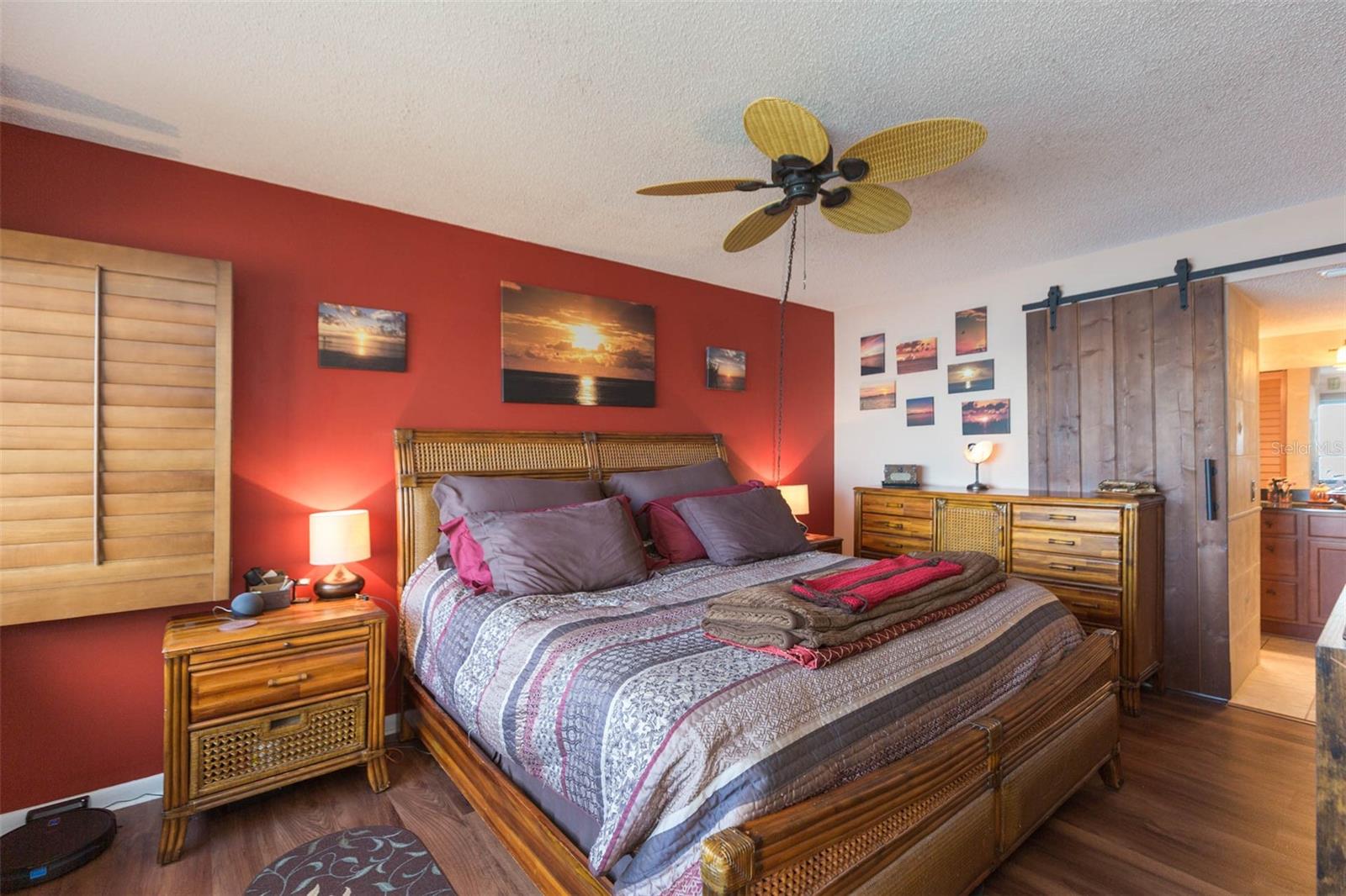 LA PUERTA DEL SOL CONDO - Residential