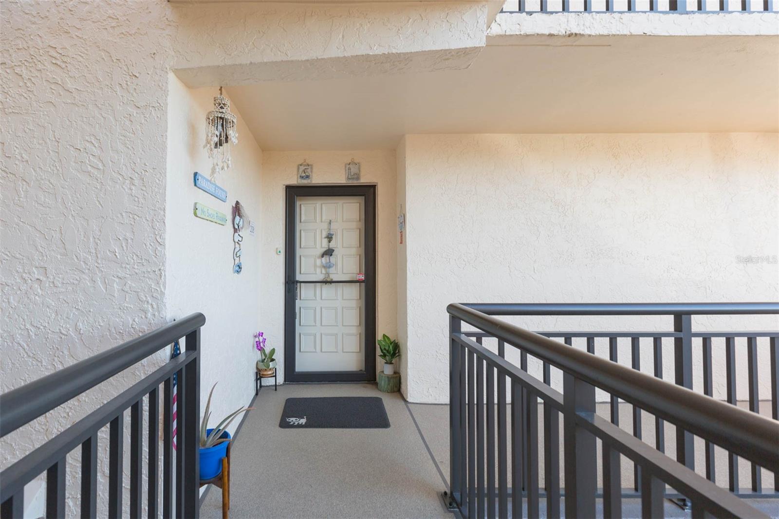 LA PUERTA DEL SOL CONDO - Residential