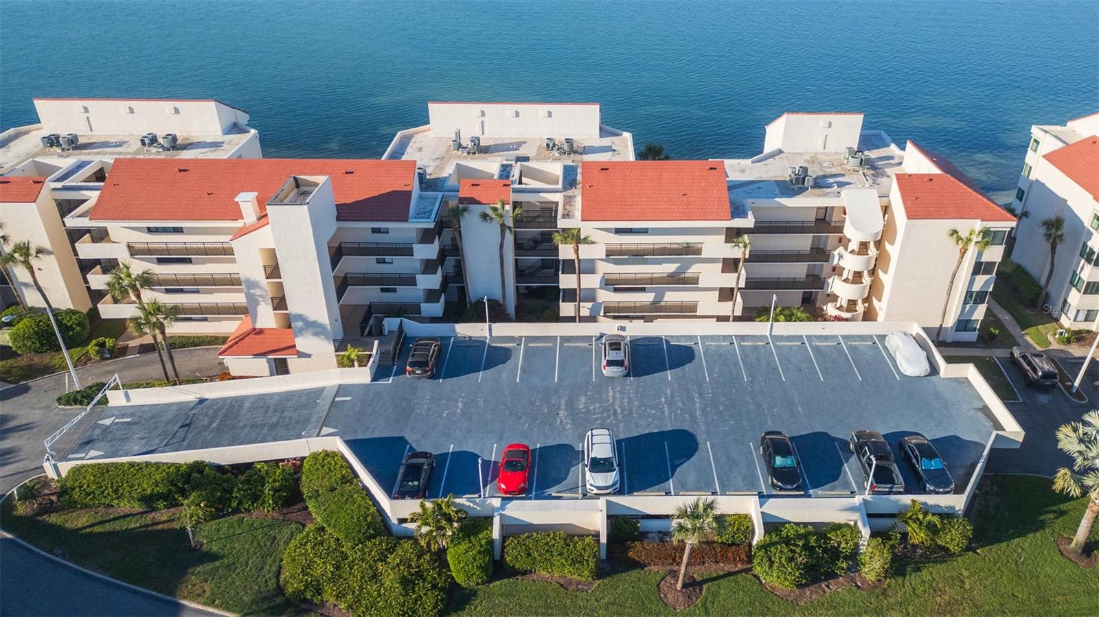 LA PUERTA DEL SOL CONDO - Residential