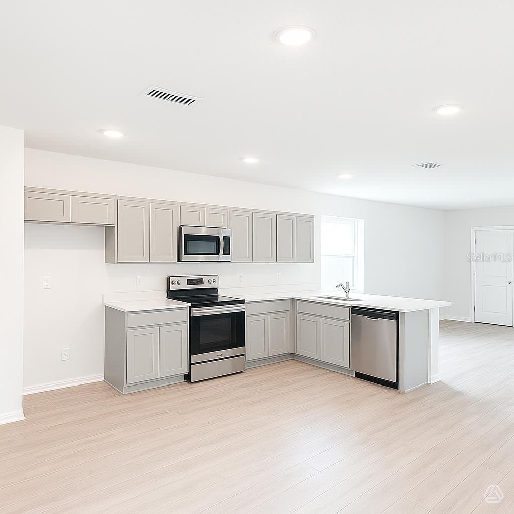 BROADLEAF - Residential