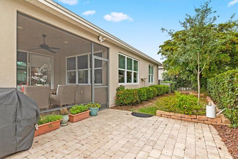 Single Family Residence in SARASOTA FL 805 MOLLY CIRCLE 22.jpg