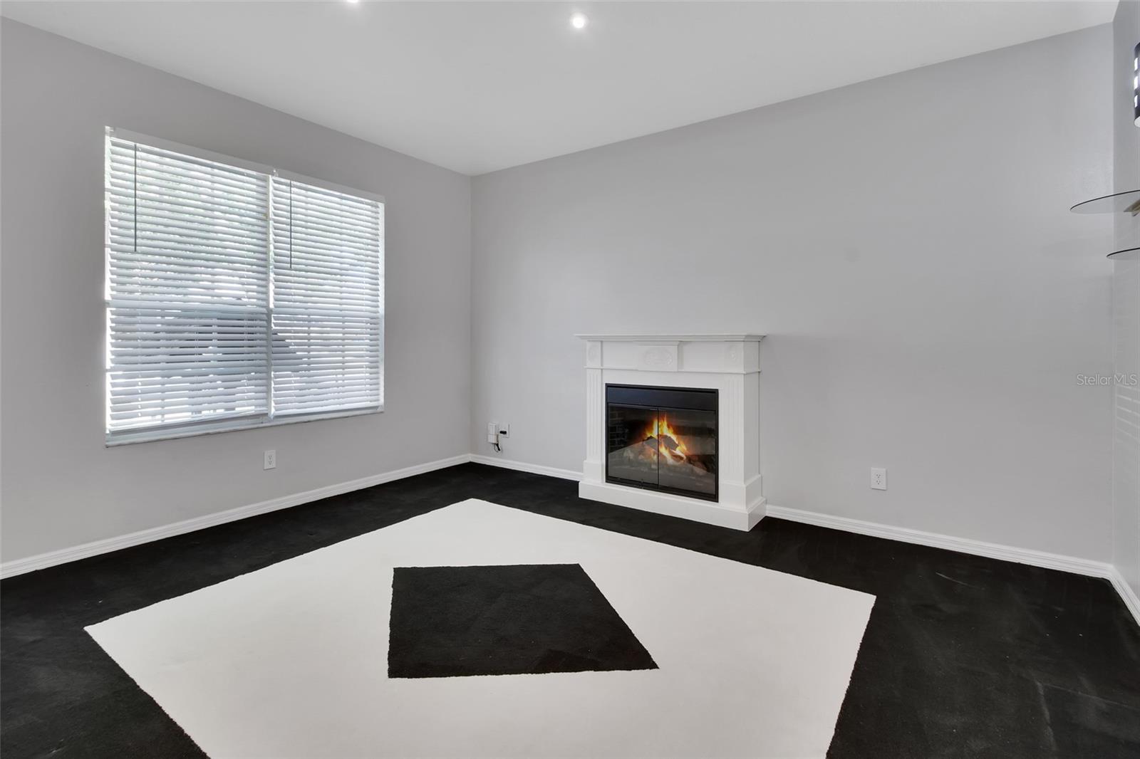 RESERVE AT DEBARY PH 04 - Residential