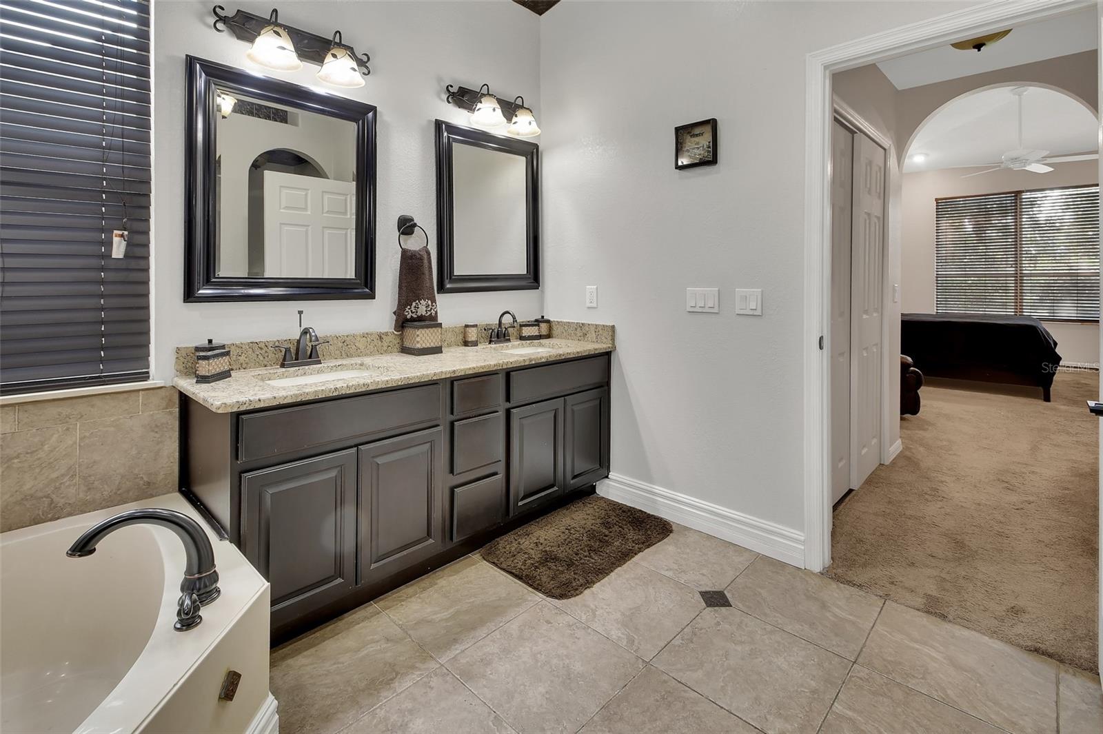 RESERVE AT DEBARY PH 04 - Residential