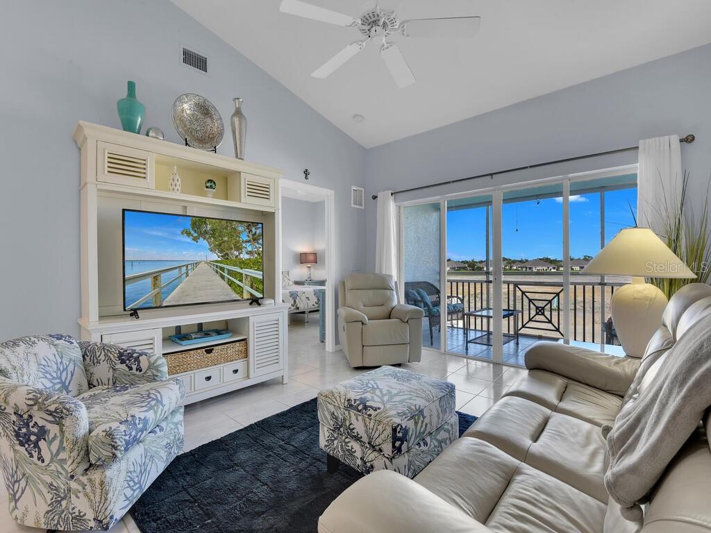 5762 SABAL TRACE DRIVE 201