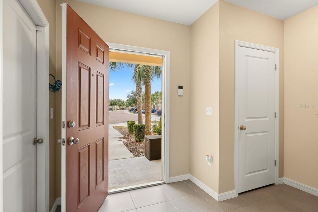 Photo of 9960 Hound Chase Drive, Gibsonton, FL 33534 (MLS # TB8384537)