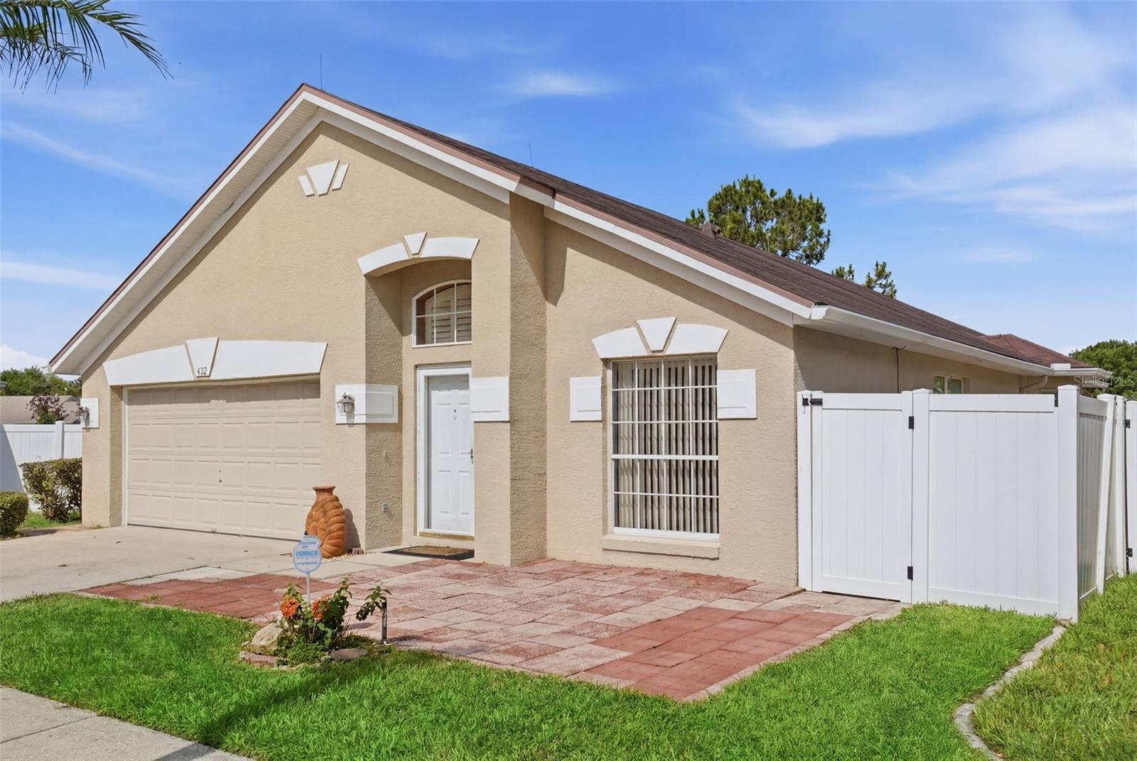 632 CYPRESS TREE COURT