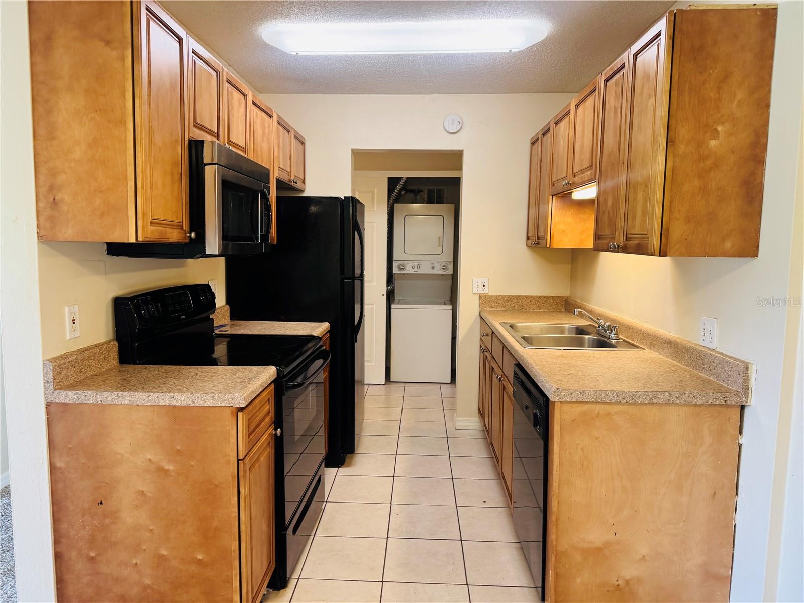 1695 LEE ROAD E214