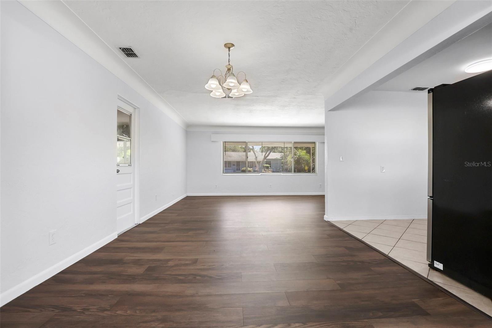 GARDEN MANOR SEC 2 - Residential