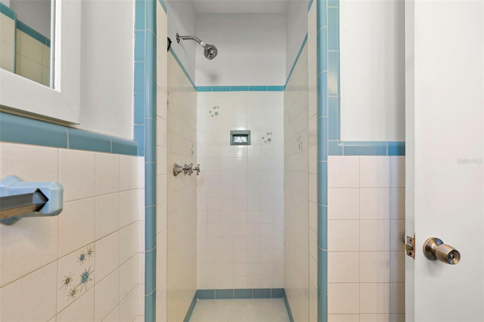 GARDEN MANOR SEC 2 - Residential