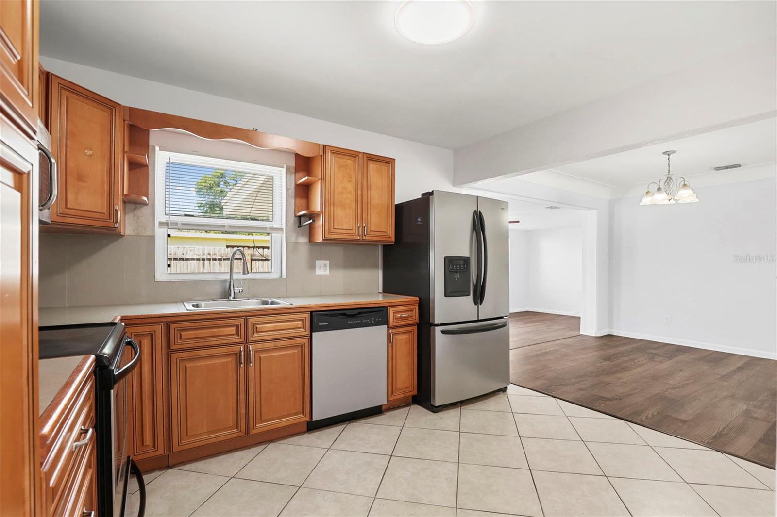 GARDEN MANOR SEC 2 - Residential