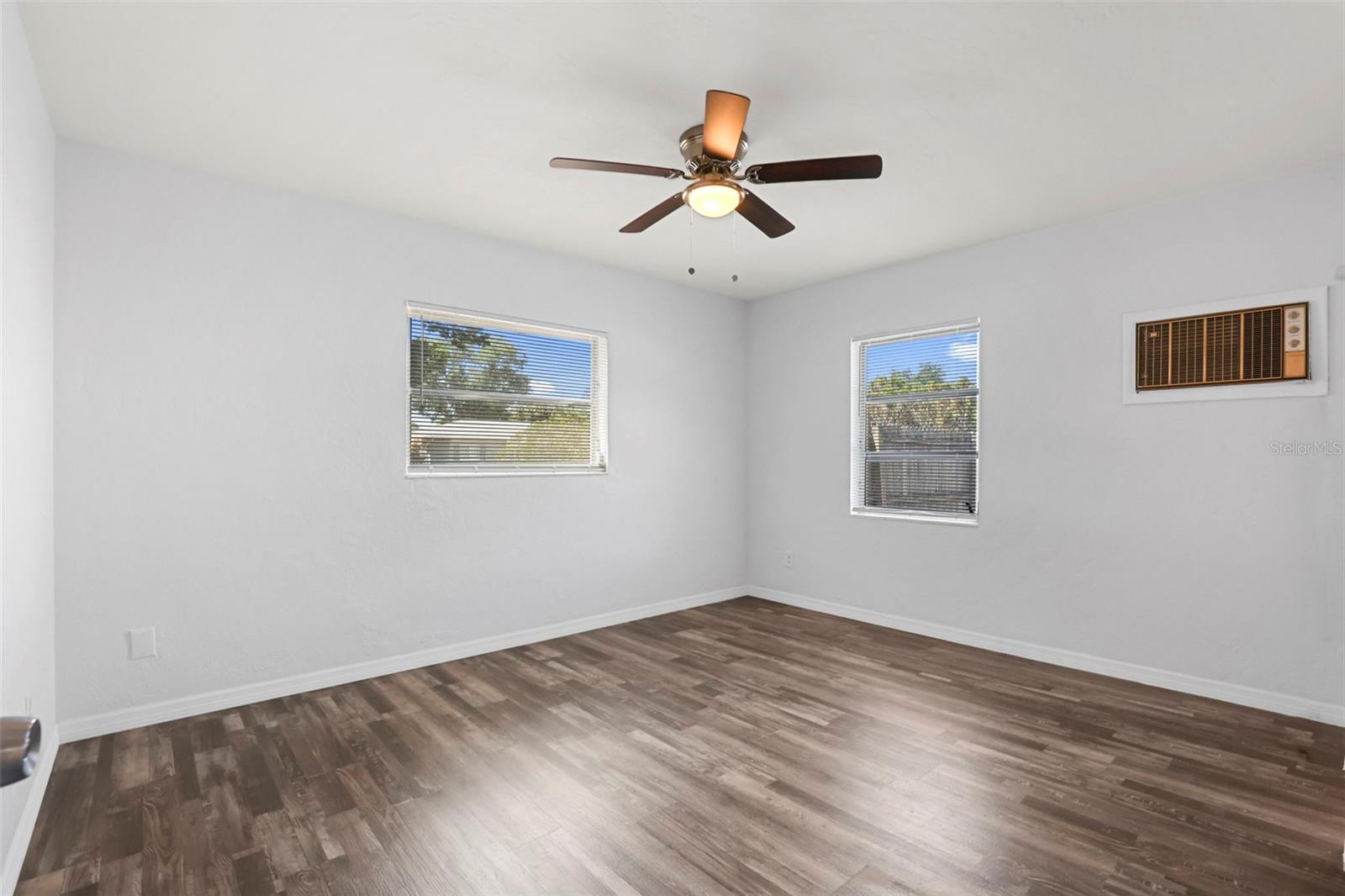 GARDEN MANOR SEC 2 - Residential