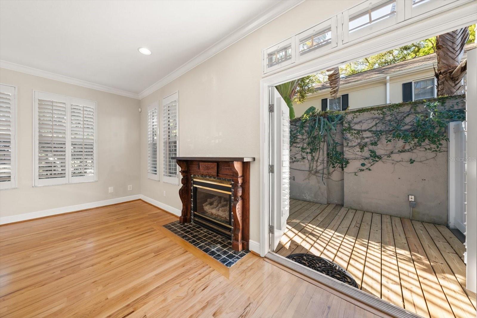 BAYSHORE WALK A CONDO - Residential