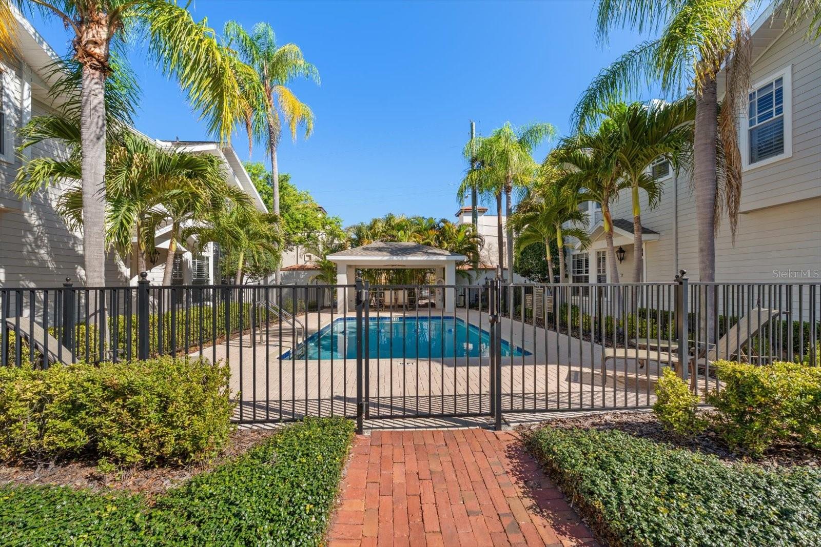 BAYSHORE WALK A CONDO - Residential