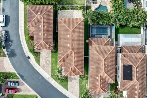 A home in SEMINOLE