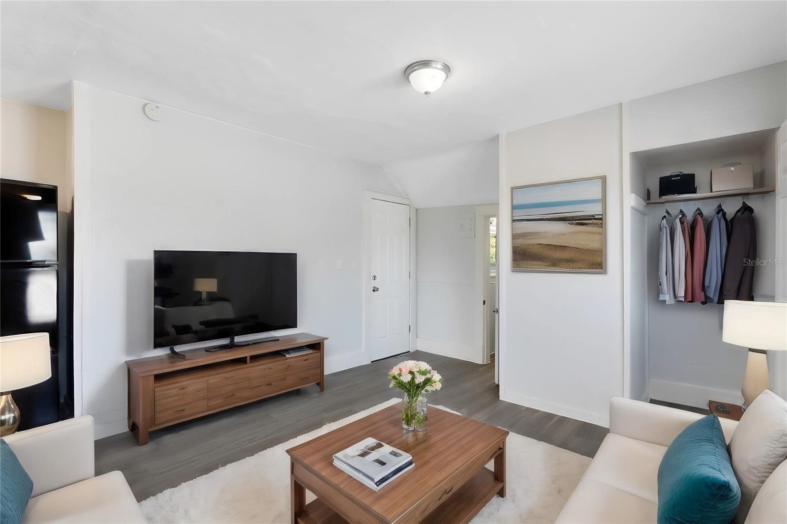 ST CLOUD 2ND TOWN OF - Residential Lease