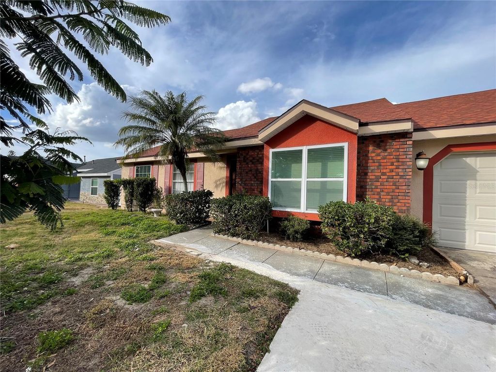 Photo of 103 Baywest Drive, Orlando, FL 32835 (MLS # O6376264)