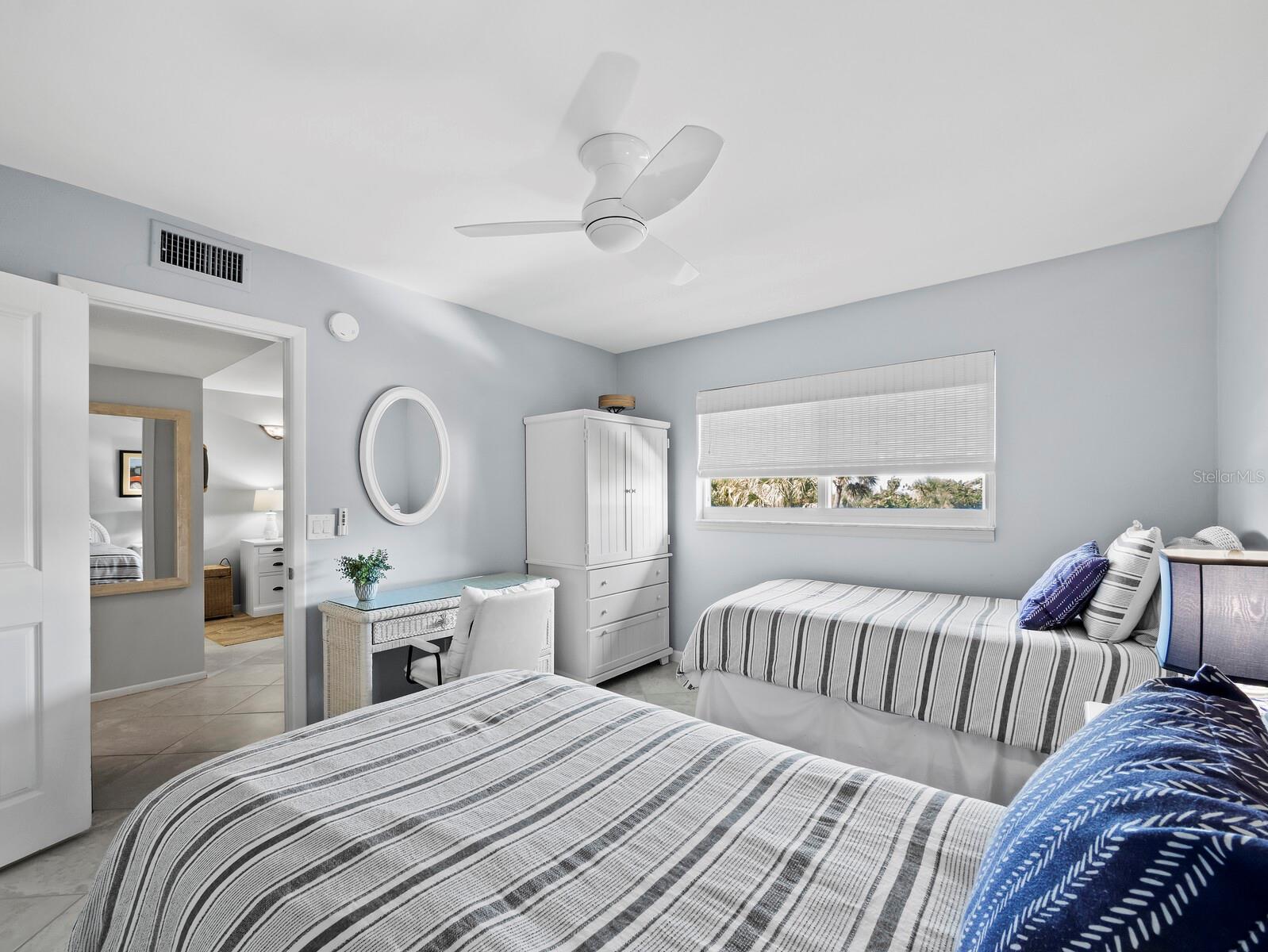 LONGBEACH - Residential