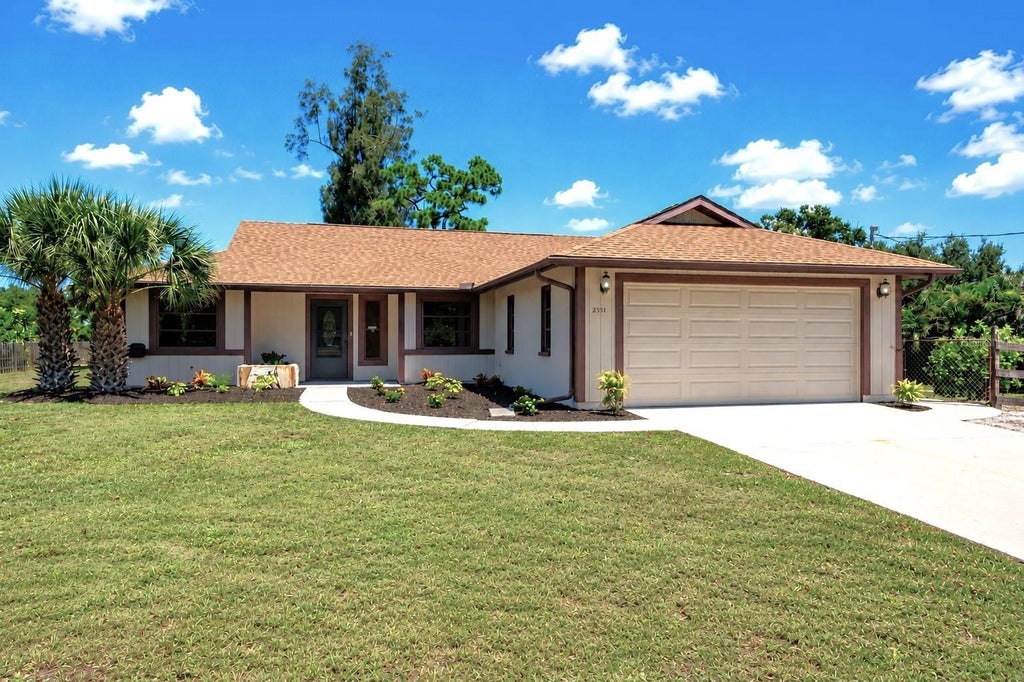 Photo of 2331 Mission Valley Boulevard, Nokomis, FL 34275 (MLS # A4703830)