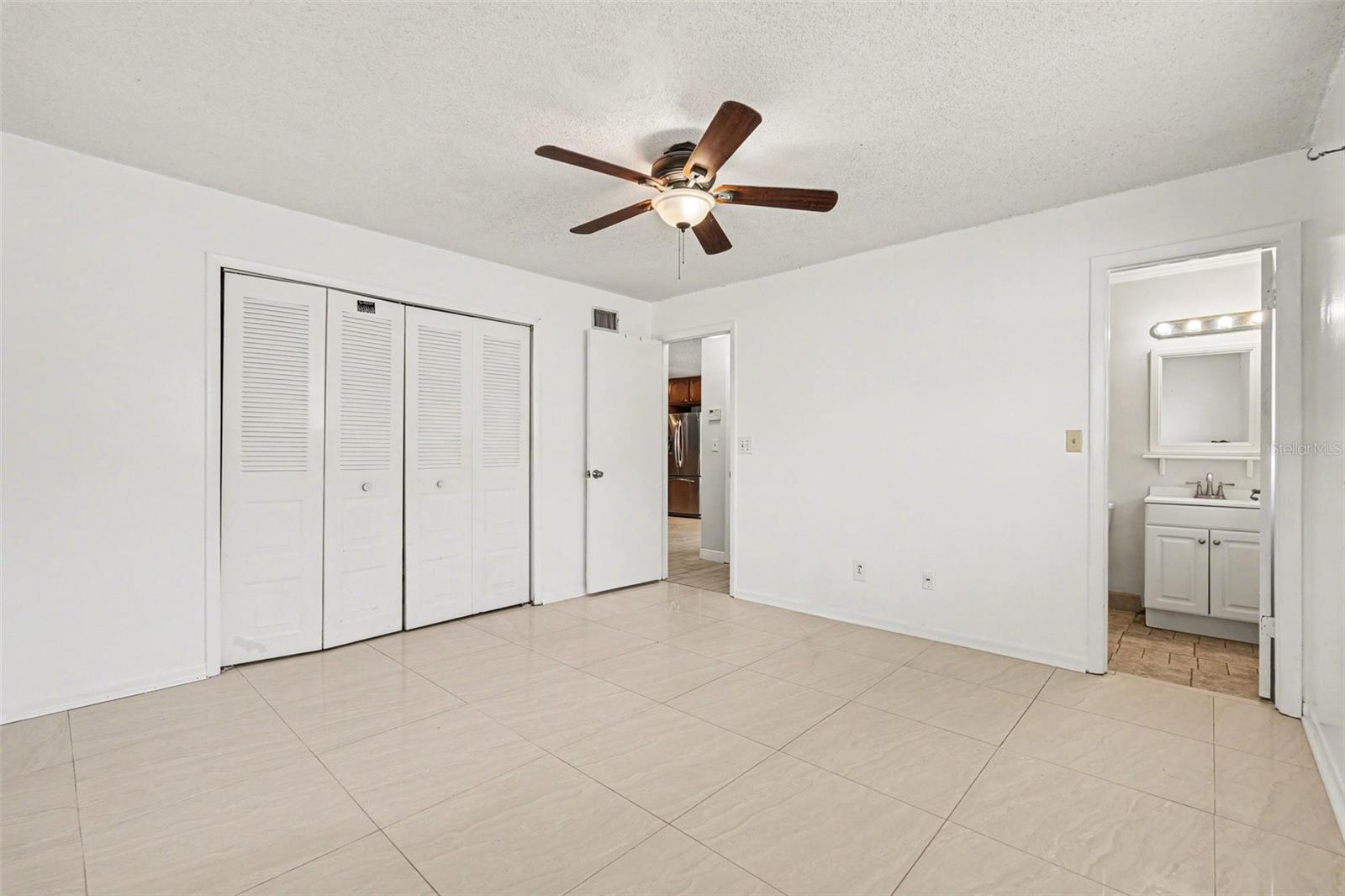 WOODBERY ESTATES FIRST ADDITIO - Residential