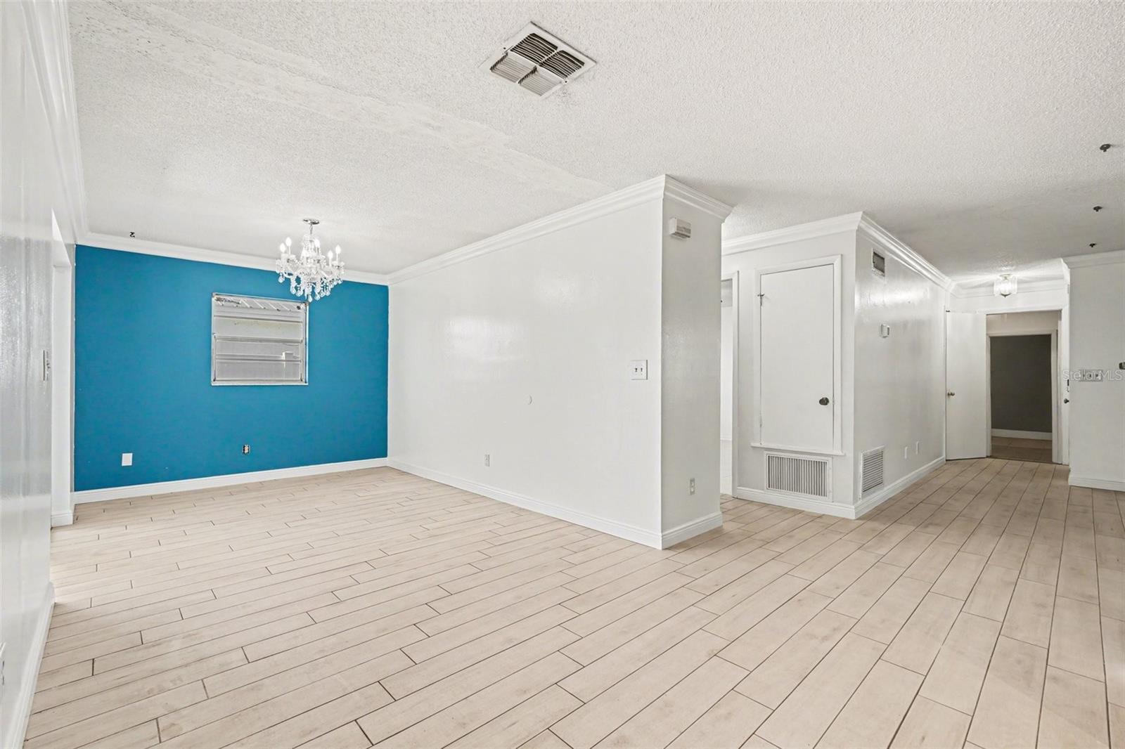 WOODBERY ESTATES FIRST ADDITIO - Residential