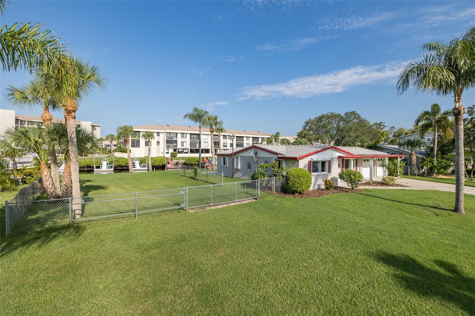 HARBOR ISLES - Residential