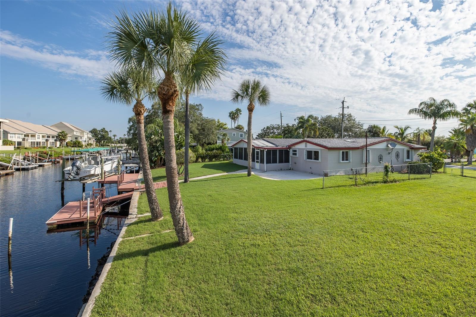 HARBOR ISLES - Residential