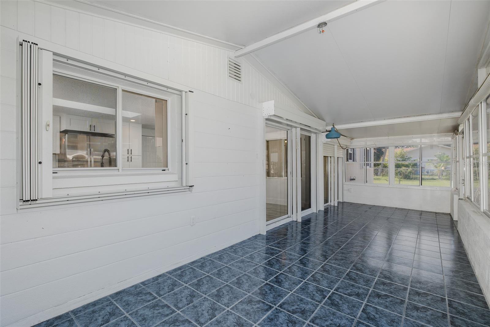 HARBOR ISLES - Residential