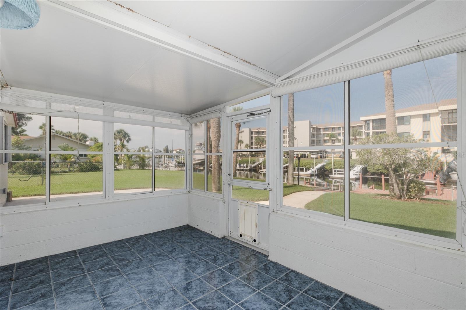 HARBOR ISLES - Residential