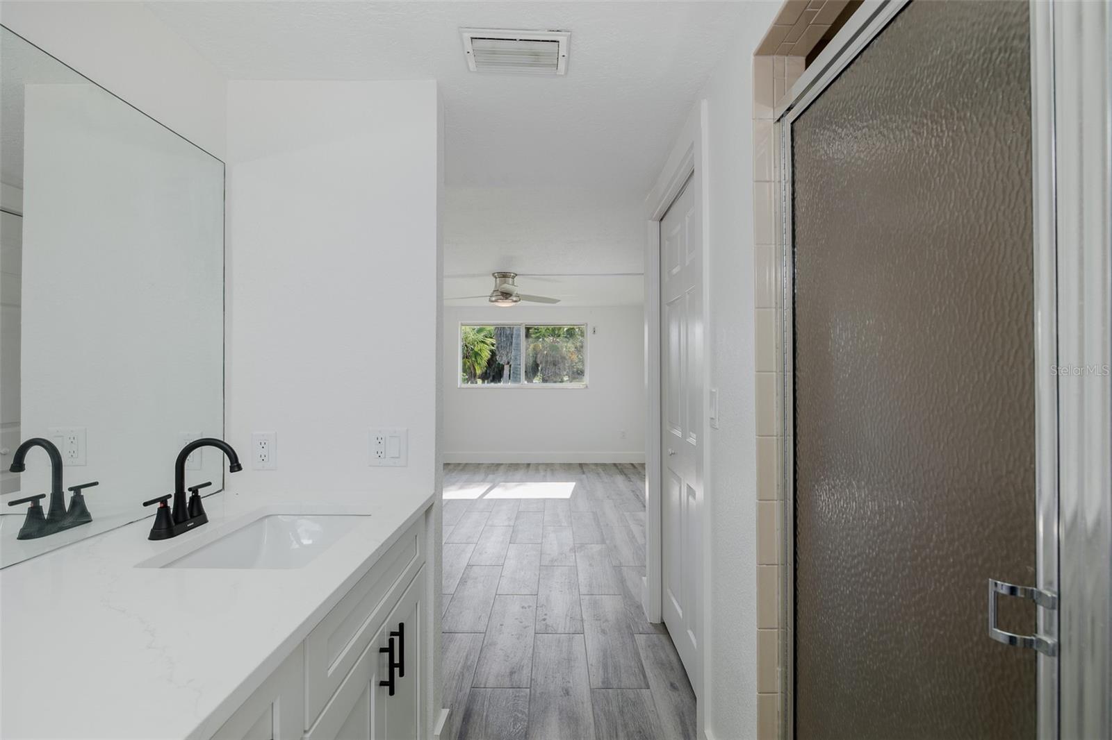 HARBOR ISLES - Residential