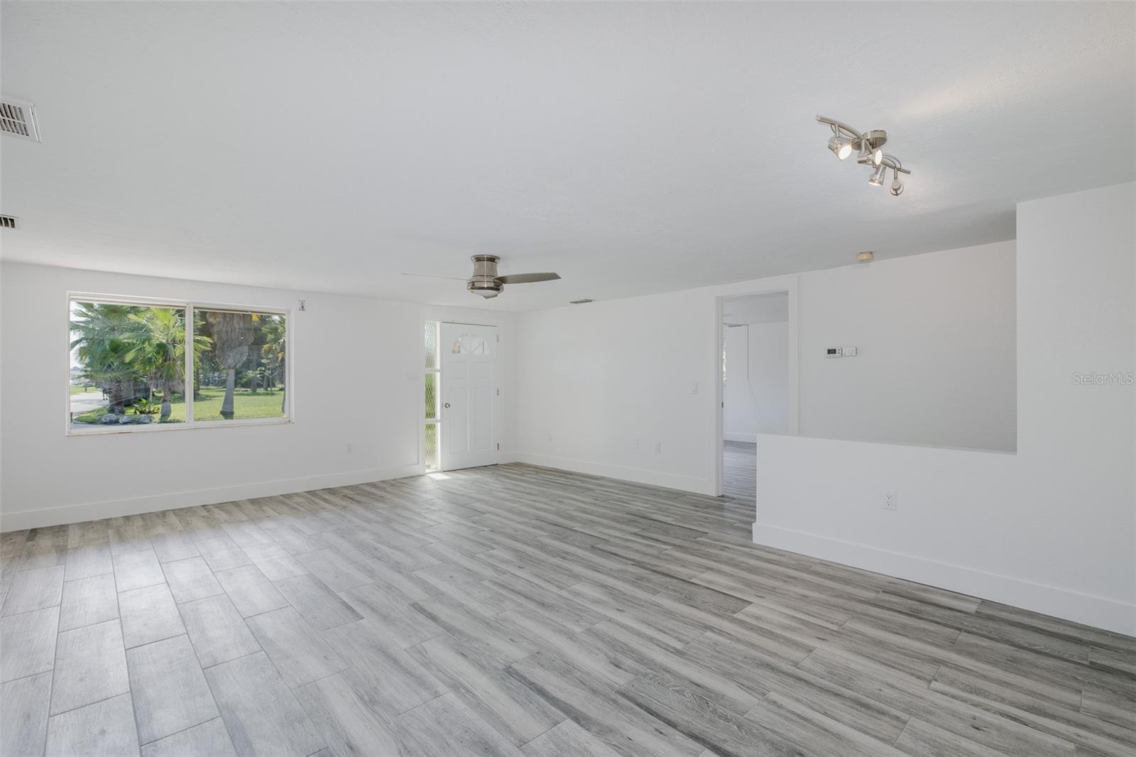 HARBOR ISLES - Residential