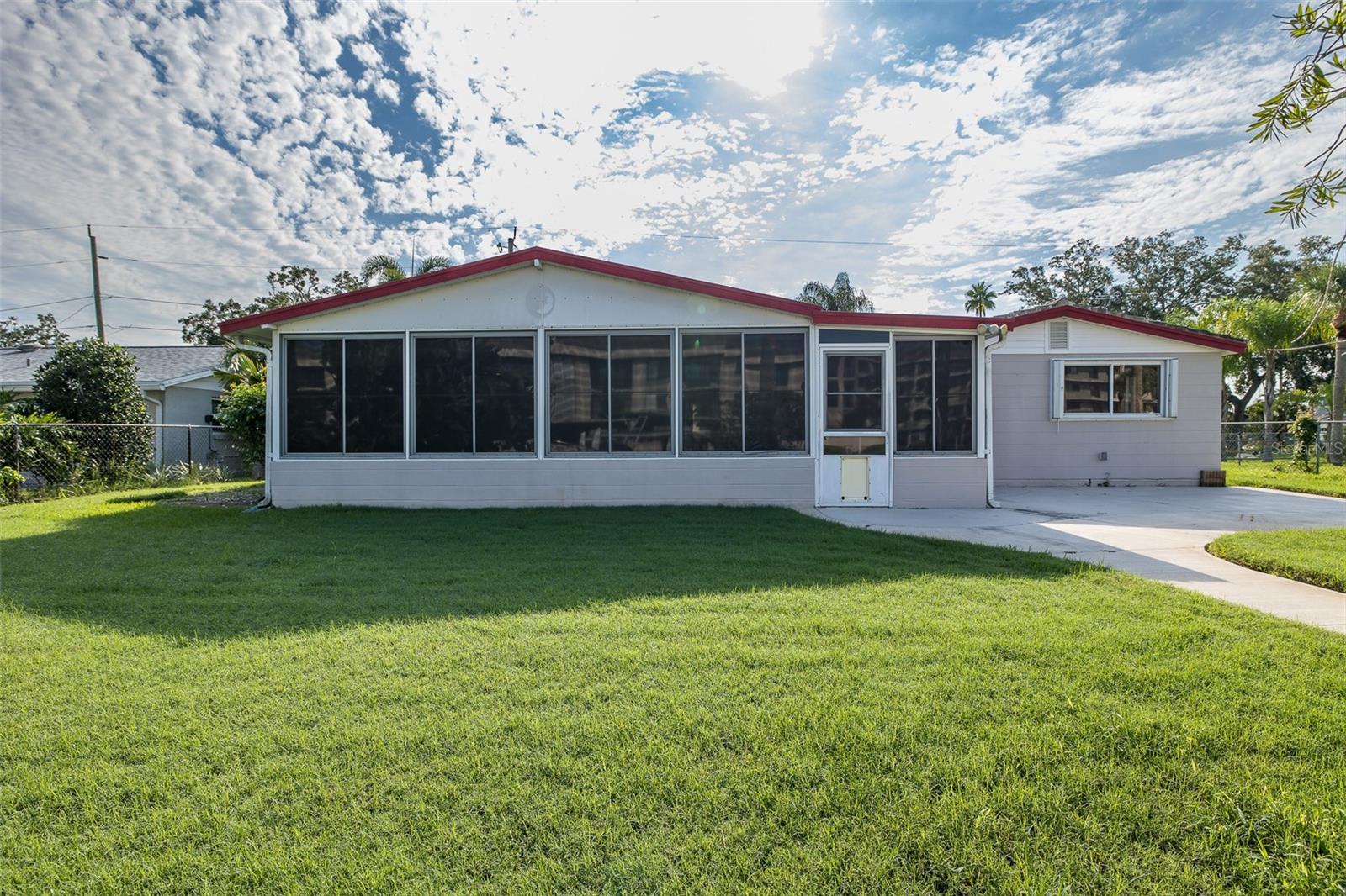 HARBOR ISLES - Residential