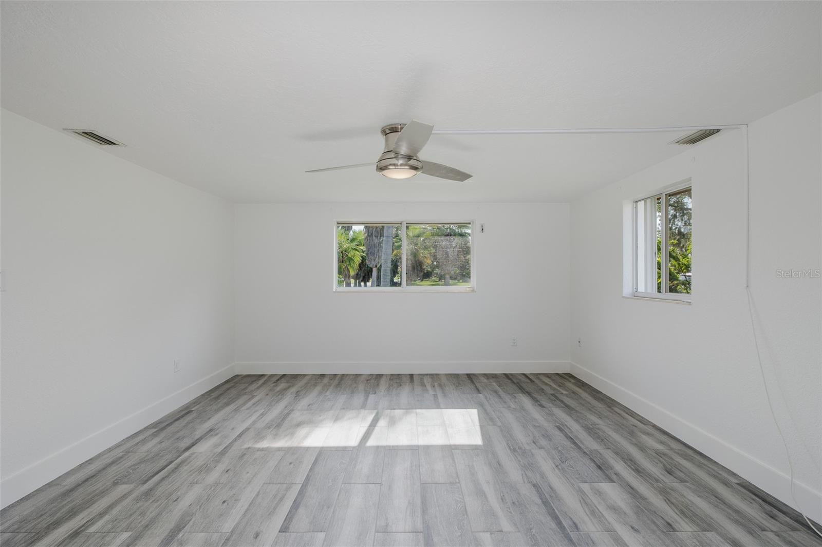HARBOR ISLES - Residential