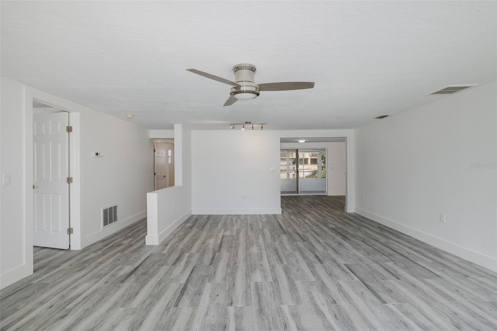 HARBOR ISLES - Residential